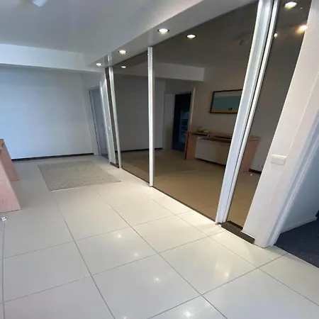 In Duinbergen Near The 아파트 크노케-하이스트