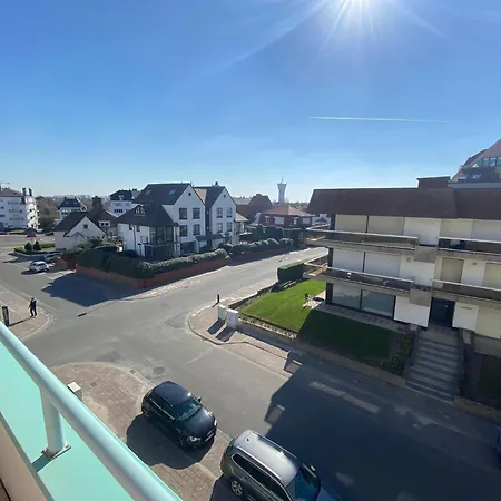 아파트 In Duinbergen Near The 크노케-하이스트